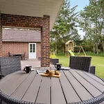 Сasa de vacaciones Hjalmsvider - 1km From The Sea By Interhome