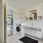 Сasa de vacaciones Hjalmsvider - 1km From The Sea By Interhome *