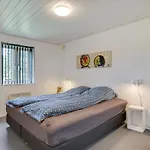 Сasa de vacaciones Hjalmsvider - 1km From The Sea By Interhome *