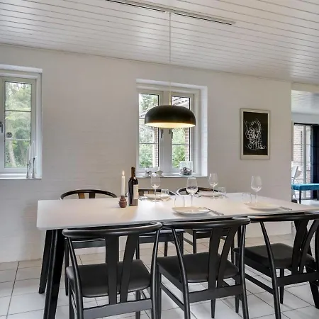 Hjalmsvider - 1km From The Sea In Western Jutland By Interhome