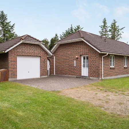 Сasa de vacaciones Hjalmsvider - 1km From The Sea By Interhome *