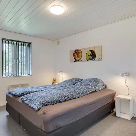 Nyaraló Hjalmsvider - 1km From The Sea By Interhome *
