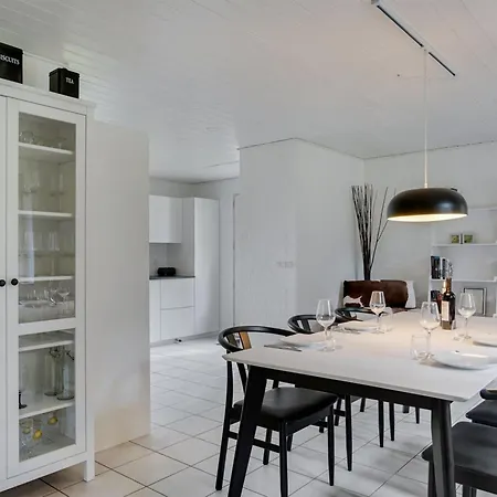 Hjalmsvider - 1km From The Sea By Interhome Nyaraló
