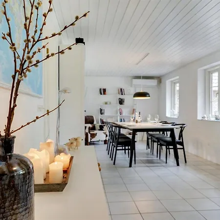 Hjalmsvider - 1km From The Sea By Interhome