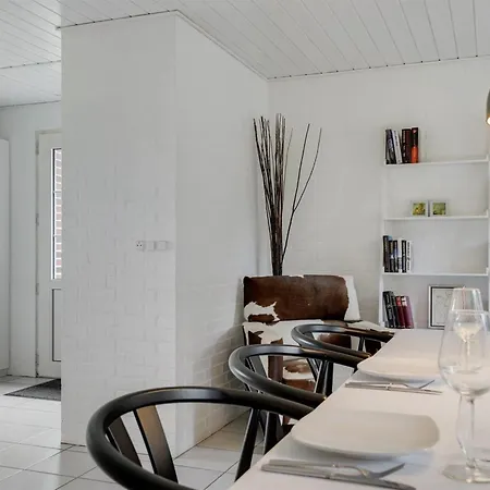 Hjalmsvider - 1km From The Sea By Interhome Feriehus