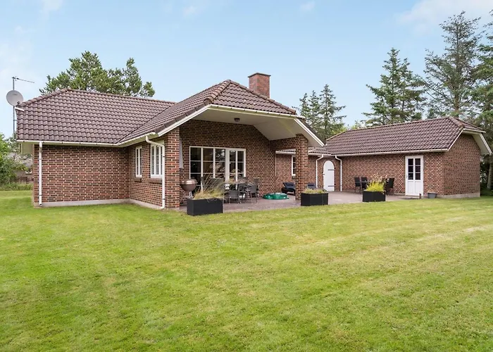 Hjalmsvider - 1km From The Sea By Interhome Semesterbostad