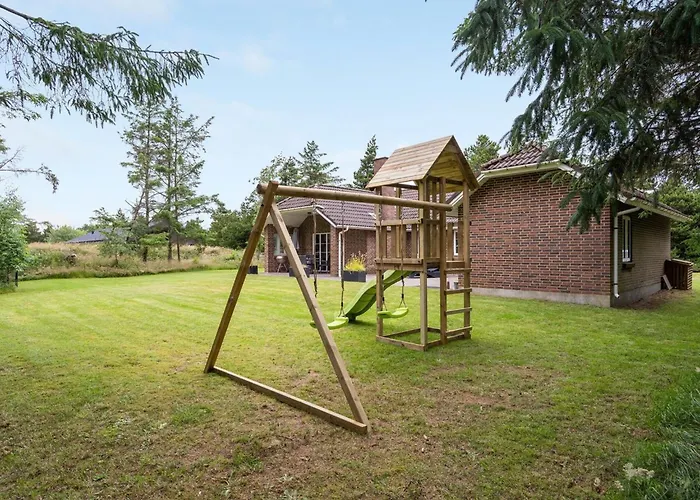 Semesterbostad Hjalmsvider - 1km From The Sea By Interhome