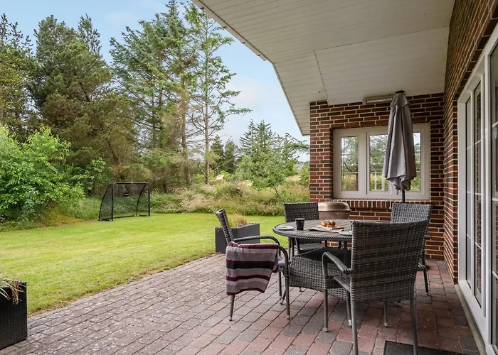 Semesterbostad Hjalmsvider - 1km From The Sea By Interhome *