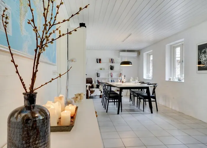 Hjalmsvider - 1km From The Sea By Interhome