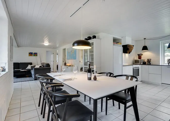 Hjalmsvider - 1km From The Sea By Interhome Semesterbostad